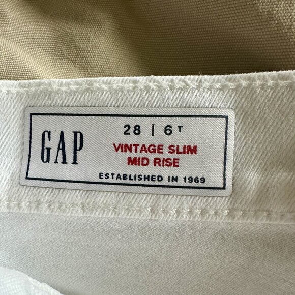 NEW GAP Mid Rise Vintage Slim Jeans Optic White Size 28/6 Tall - Picture 8 of 8